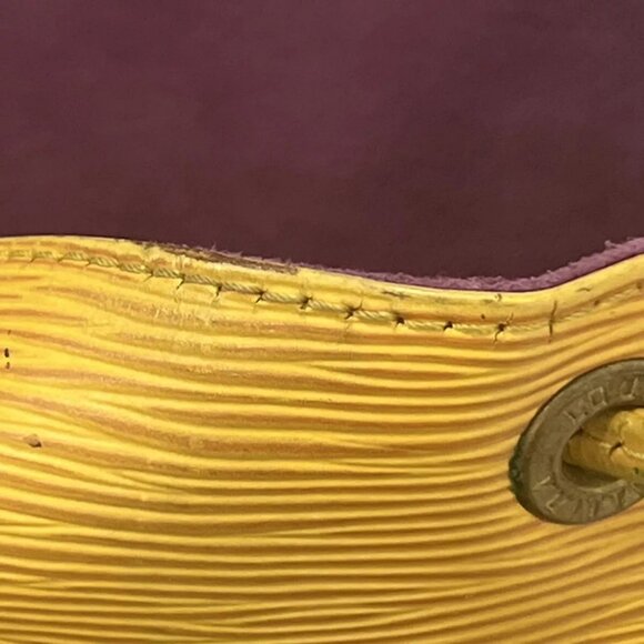 LOUIS VUITTON LV Noe GM Drawstring Shoulder Bag Epi Leather - Picture 2 of 16